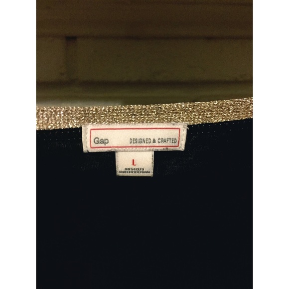 GAP Navy & Gold Top - Picture 2 of 2